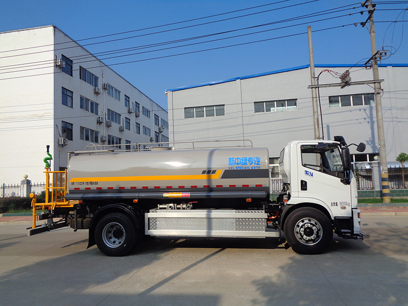 XZL5180GQXBEV型純電動(dòng)清洗車(chē)