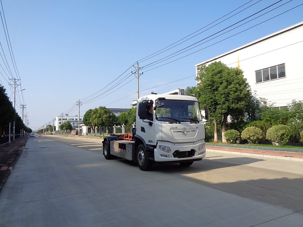 XZL5185ZXXBEV純電動(dòng)車廂可卸式垃圾車