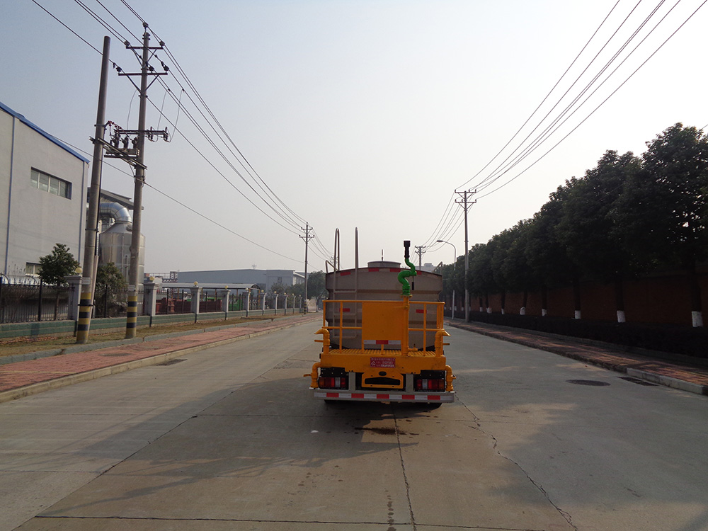 XZL5042GPSBEV型純電動(dòng)綠化噴灑車